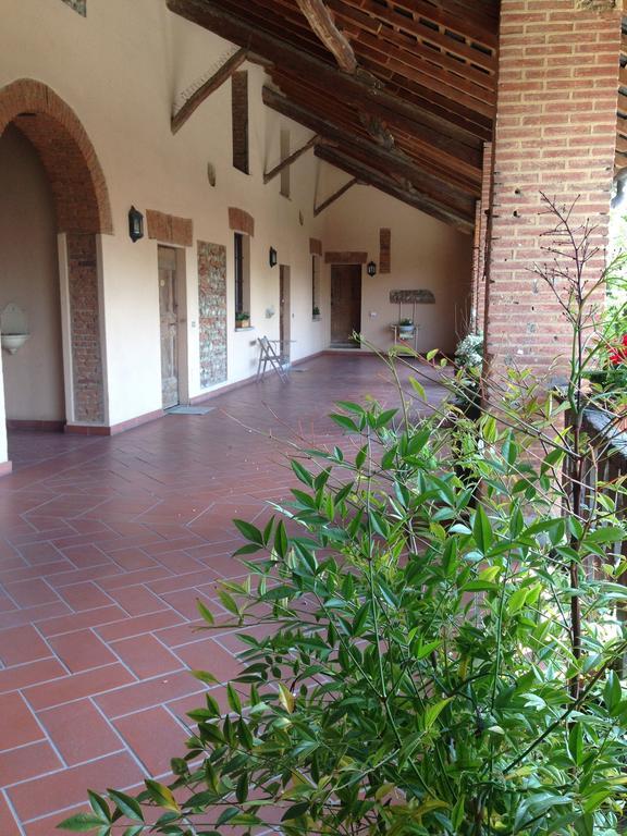 Agriturismo Cascina Magana Burago di Molgora Bagian luar foto
