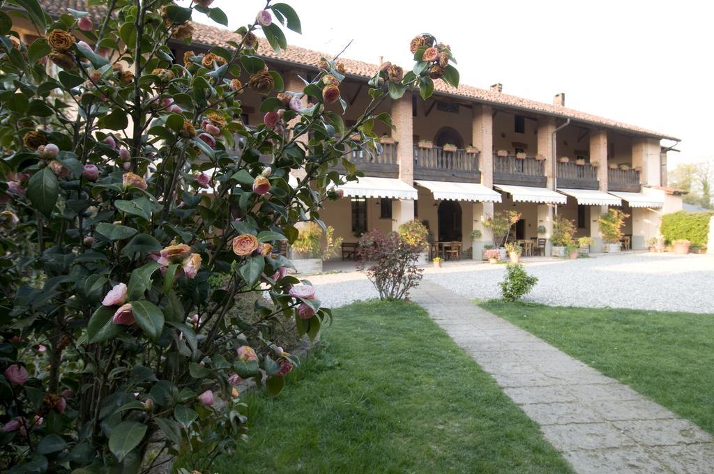 Agriturismo Cascina Magana Burago di Molgora Bagian luar foto